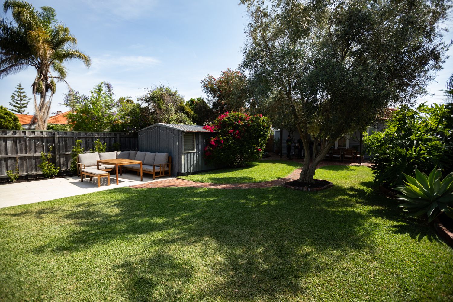 Back Yard Garden Lawn Mowing North Perth